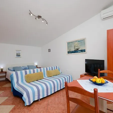 Jasminka Apartment Selce