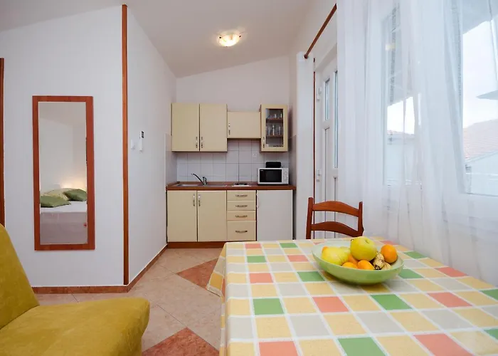 Jasminka Lägenhet Selce