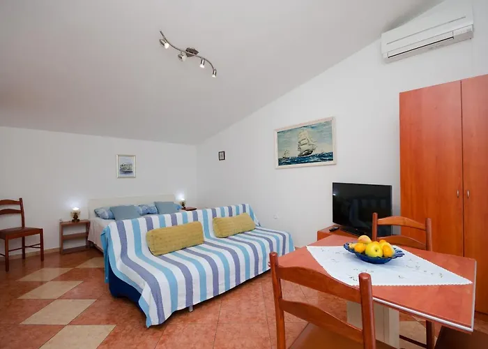 Jasminka Lägenhet Selce